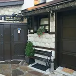 Petkov Family - Self Check-in Hotel