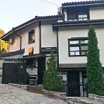Petkov Family - Self Check-in 3*