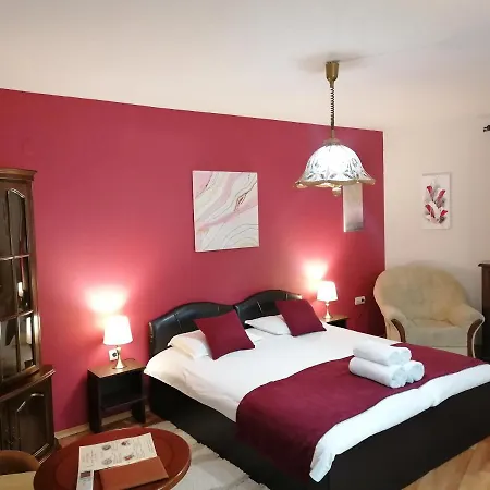 Hotel Petkov Family