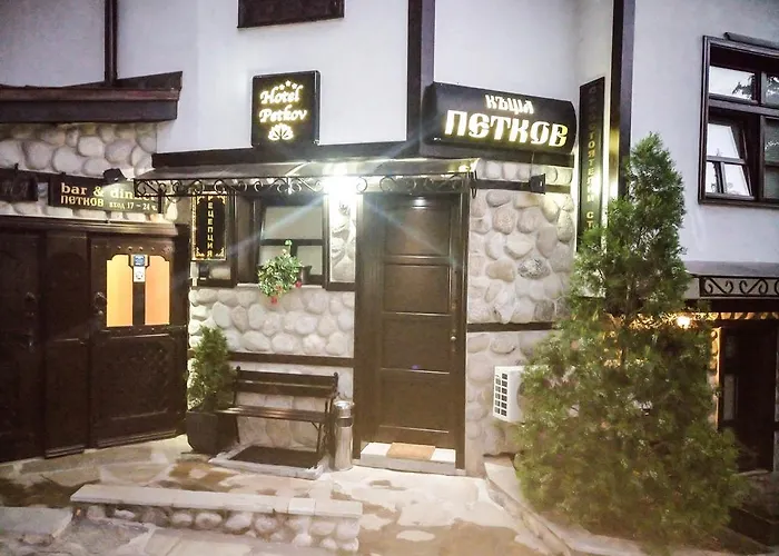 Otel Petkov Family 3*